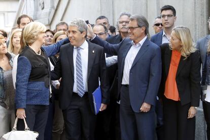 Homs acompanyat d'Artur Mas i altres polítics catalans.