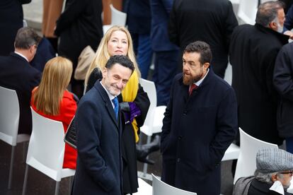 Los diputados Edmundo Ba, María Muñoz Vidal y Miguel Ángel Gutiérrez, este martes, en el Congreso.