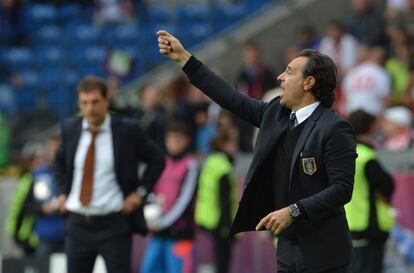 Prandelli y Bilic, en el banquillo. El partido ha terminado 1-1