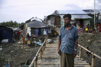 Abu Bakr descubrió este martes que su nombre estaba en la lista de rohingyas para ser repatriados a partir de este 22 de agosto. Cuando se enteró, dice que estaba tan molesto que si no estuviera prohibido en el Islam, se habría suicidado. Abu Bakr pensó en huir con su familia y esconderse en algún lugar para evitar ser obligado a regresar: "Hubo tantas dificultades allí y tantas dificultades para huir... Prefiero morir aquí. Desde 1942 nuestros padres y abuelos han estado sufriendo, nuestra etnia está siendo eliminada".