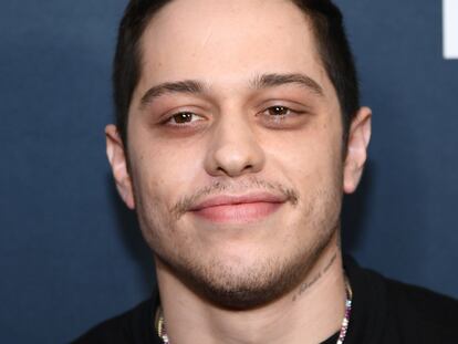 Pete Davidson posa ante la prensa en un estreno en Nueva York el 5 de marzo de 2020.