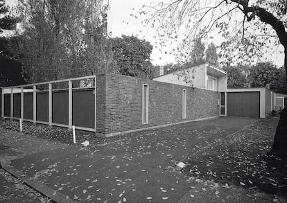 La casa de Sert al lado de Harvard (1957) recupera la idea de la casa-patio.