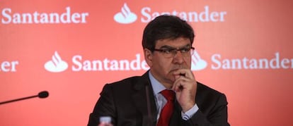 El consejero delegado del Banco Santander, Jose Antonio Alvarez, durante la presentaci&oacute;n de resultados del primer trimestre.