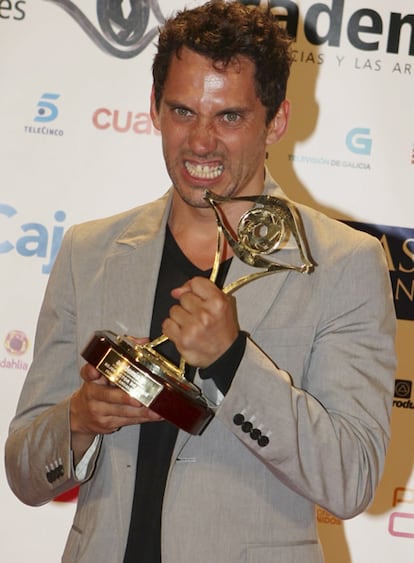 La noche del lunes se celebró en Aranjuez (Madrid) la XI Gala de los Premios Anuales de la Academia de Televisión y, por segundo año consecutivo, el actor Paco León se alzó con el galardón el Mejor Actor gracias a su personaje de Luisma, en la serie <i>Aída</i>, de Telecinco. Por su parte, José Miguel Monzón, Wyoming, obtuvo el premio al Mejor Presentador por la conducción del programa de laSexta <i>El intermedio</i>. Con el obtenido anoche, son ya cinco los galardones de la Academia de TV logrados por Wyoming a lo largo de su carrera.