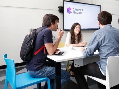 Así es una de las salas de trabajo del Campus Madrid de Google.