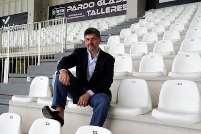 Marcelo Figoli, propietario del Burgos, en el estadio de El Plantio el 14 de ootubre. 