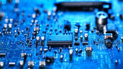 Los ingresos por semiconductores caerán un 3,6% en 2023 frente a una subida del 4% este año