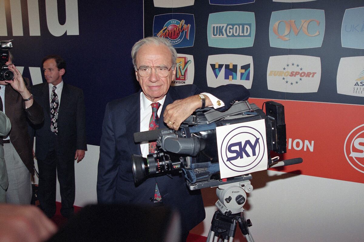 Hero or villain? Rupert Murdoch’s exit stirs strong feelings in Britain