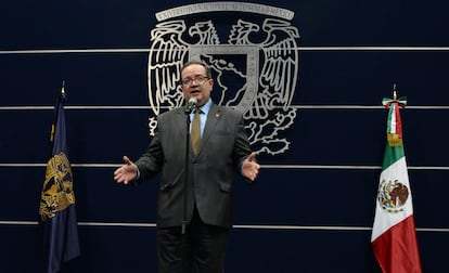 In the Rectory Building, Leonardo Lomelí gives a speech after being named the new rector of the UNAM by the university’s Governing Council.
