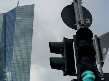 El BCE reduce las exigencias de capital a los bancos por riesgo de mercado
