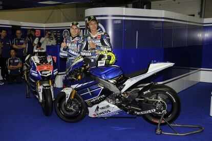 Rossi y Lorenzo, durante la presentación de Yamaha