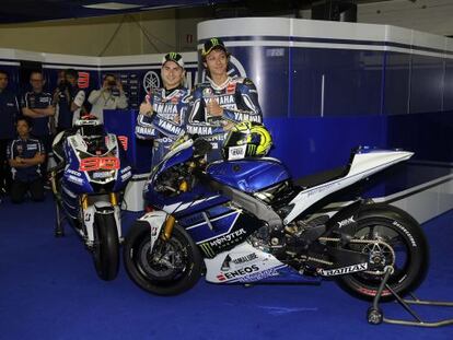 Rossi y Lorenzo, durante la presentación de Yamaha