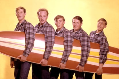 Los Beach Boys, en 1962. Brian Wilson es el primero por la izquierda.