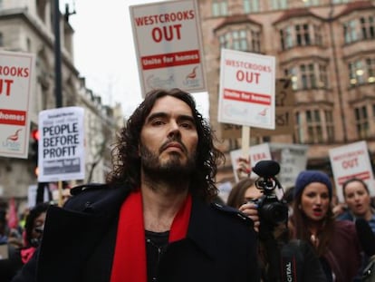 Russell Brand, en una manifestaci&oacute;n por las calles de Londres a principios de mes.