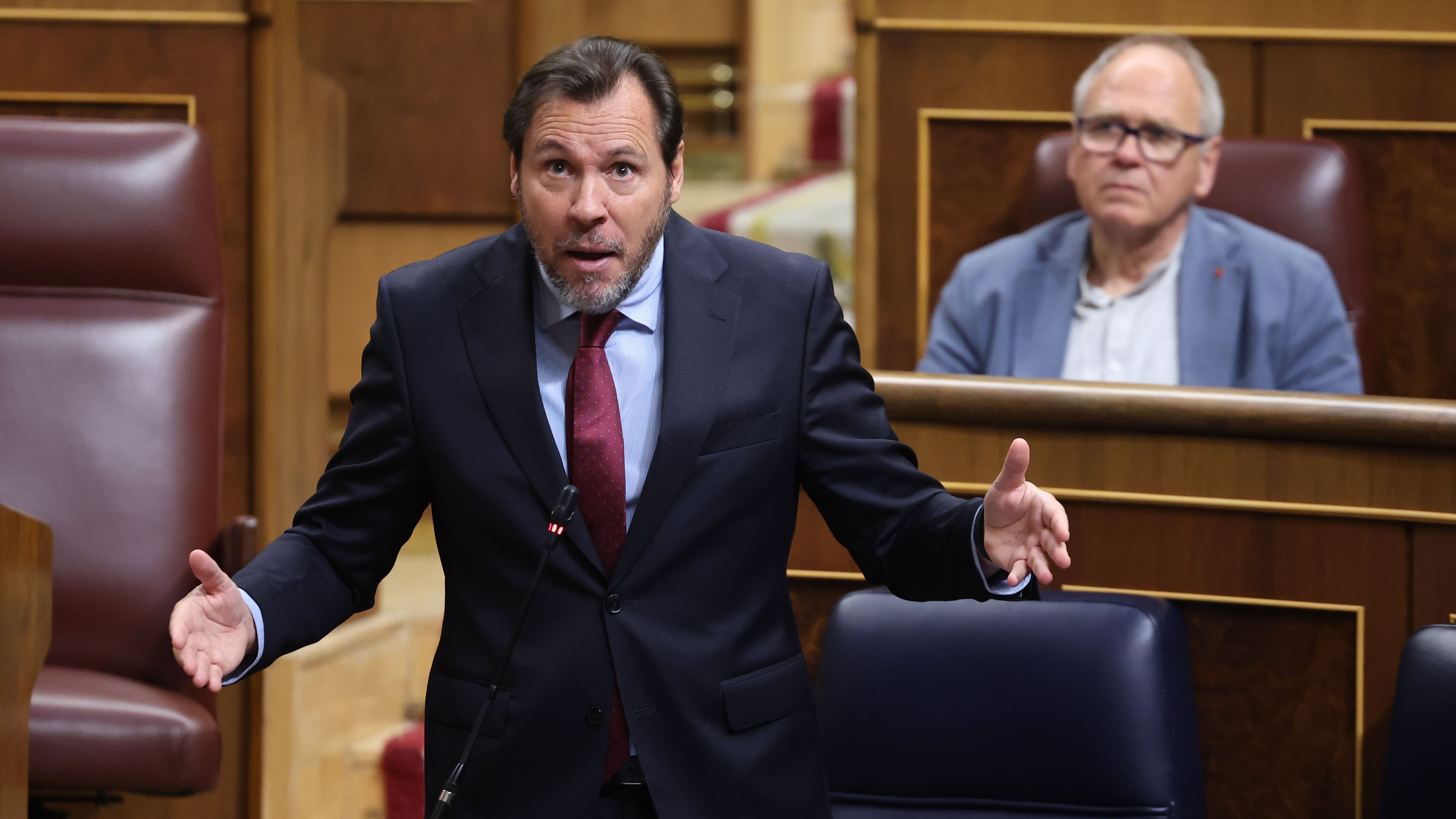 El ministro de transportes, Óscar Puente, durante una intervención en el Congreso de los diputados.