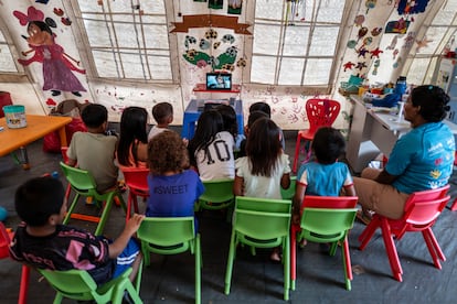 Niños en un Espacio Seguro de Unicef.