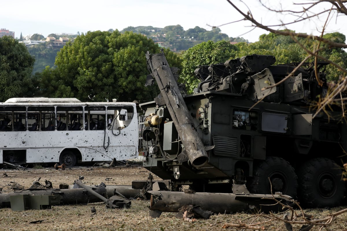 La fiscal general estadounidense anuncia que el mandatario venezolano y su esposa están acusados de tráfico de drogas y de armas | La vicepresidenta venezolana asegura que no conoce el paradero del mandatario y pide “pruebas de vida”