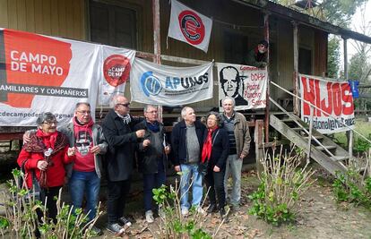 Supervivientes del centro de detención Isla Silencio de la dictadura argentina.