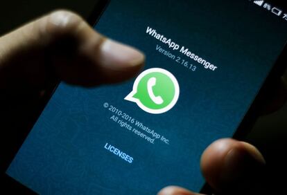 Protección de datos prohíbe en Alemania a Facebook acceder a datos WhatsApp