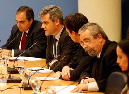 Miembros de la comisión de investigación del <i>caso Guateque</i> en el Ayuntamiento de Madrid.