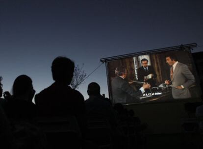 Proyección de una película en el cine de verano de La Casa Encendida.