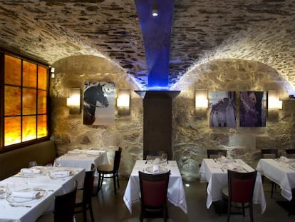 Comedor del restaurante El Mesón de Gonzalo, en Salamanca.