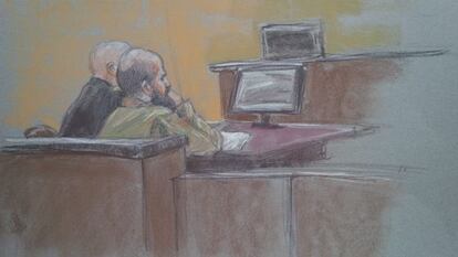 Dibujo de la sala de justicia que muestra a Nidal Hasan durante una de las sesiones del proceso contra &eacute;l. 