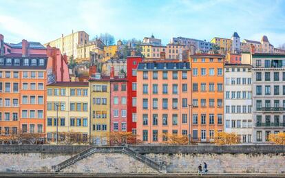 Vistas de Lyon desde el ro Saona.