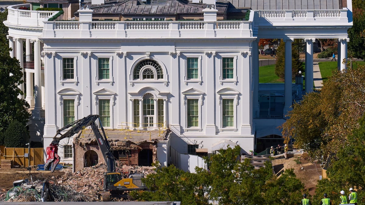 Un tribunal dictamina que Trump necesita el aval del Congreso para continuar con las obras del salón de baile en la Casa Blanca