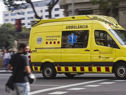 Una ambulància del SEM, en una foto d'arxiu.