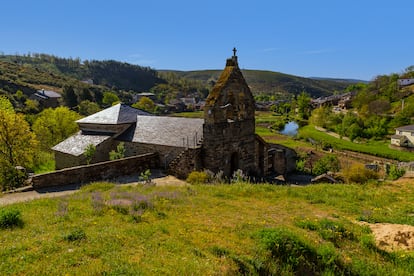 La iglesia de  la de Santa Marina, en Rihonor de Castilla, en la provincia de Zamora.
