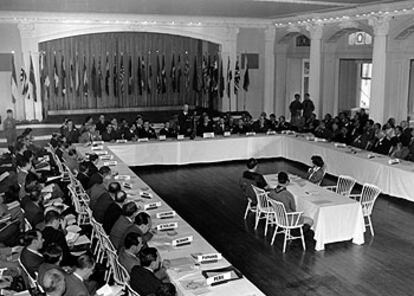 Aspecto del plenario de la conferencia de Bretton Woods el 4 de julio de 1944.