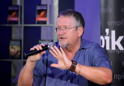 El escritor estadounidense Orson Scott Card, durante un acto en Varsovia en 2010.