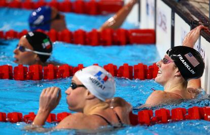 La estadounidense Missy Franklin celebra su victoria en la final de los 200 metros libre.