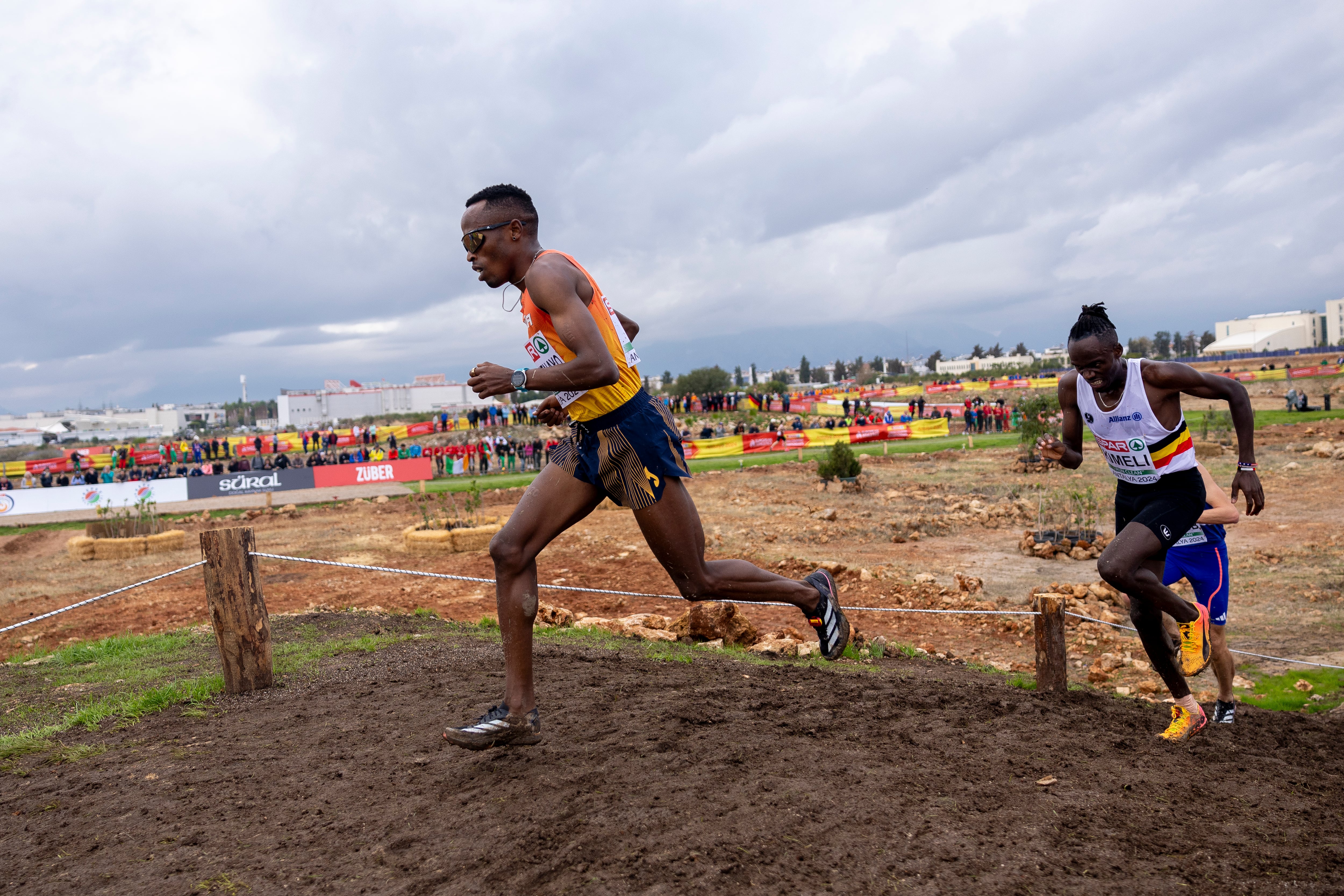 Ndikumwenayo, bronce, lidera el triunfo de España en el Europeo de cross