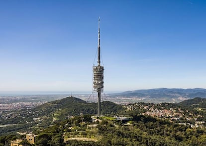 La torre Collserola, amb el permís de la Sagrada Família, és l'edifici més fotografiat pels turistes en la seva visita a la ciutat.