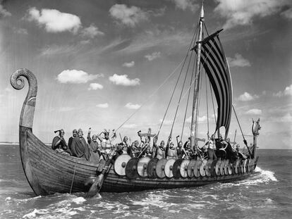 Barco vikingo Hugin, nave reconstruida que viajó de Escandinavia a Londres en 1949.