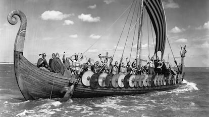 Barco vikingo Hugin, nave reconstruida que viajó de Escandinavia a Londres en 1949.