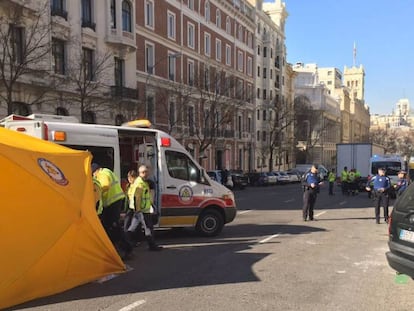 Lugar del atropello en la calle Montalb&aacute;n.