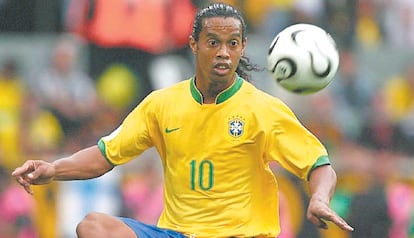 Ronaldinho, en el encuentro de octavos de Brasil con Ghana.