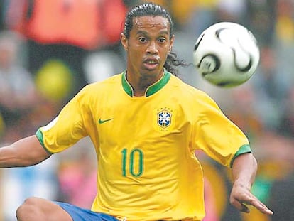 Ronaldinho, en el encuentro de octavos de Brasil con Ghana.