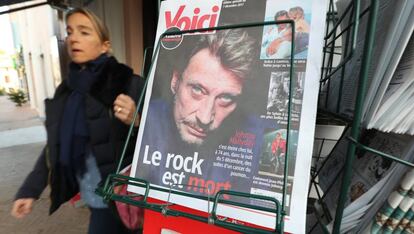 Johnny Hallyday en la portada de la edición especial de la revista 'Voici' del 7 de diciembre.