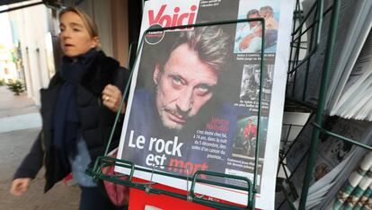 Johnny Hallyday en la portada de la edici&oacute;n especial de la revista &#039;Voici&#039; del 7 de diciembre.