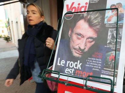 Johnny Hallyday en la portada de la edici&oacute;n especial de la revista &#039;Voici&#039; del 7 de diciembre.