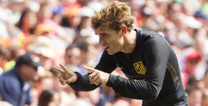 Griezmann celebra su gol al Valencia