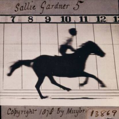 Tres muntava a cavall amb la mateixa naturalitat que reflecteixen els fotogrames de &#039;Muybridge&#039;.