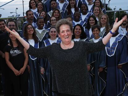 Nancy Roncesvalles directora del coro Madrid Gospel en el recinto ferial de Boadilla. 