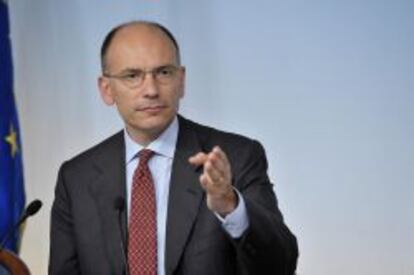 El primer ministro italiano, Enrico Letta, durante una rueda de prensa ofrecida tras el consejo de ministros celebrado en Roma, Italia, el viernes 2 de agosto de 2013. 