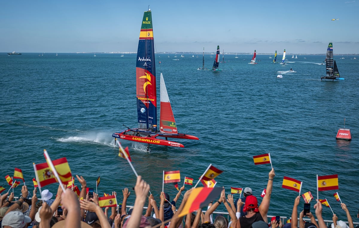El F50 español se queda a un suspiro de la final en el GP de SailGP de Cádiz pero sigue vivo