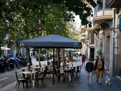 Una terraza en la calle de Enric Granados de Barcelona, en noviembre del año pasado.